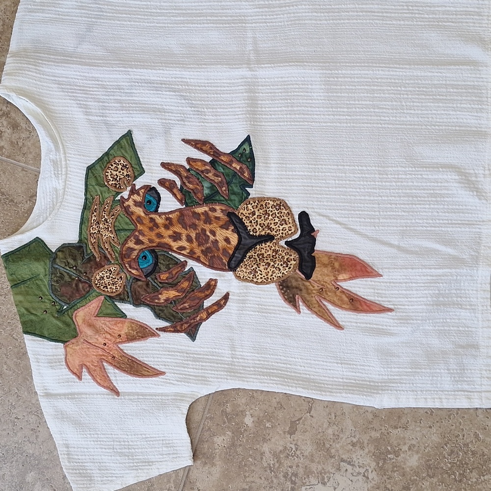 Artsy Top Tiger Design